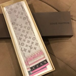 Louis Vuitton Neck Bow/Headband